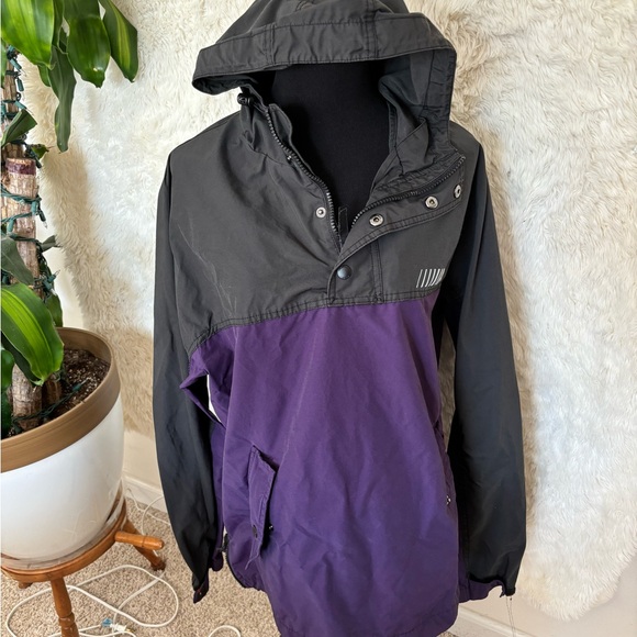 Jacket - Picture 7 of 7